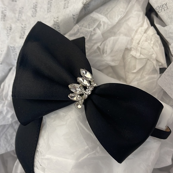 Badgley Mischka Fran Bow Ankle Strap Sandal.Black - Picture 8 of 9